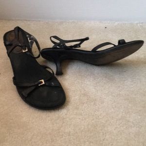 Unisa Genuine leather buckle strappy sandal black
